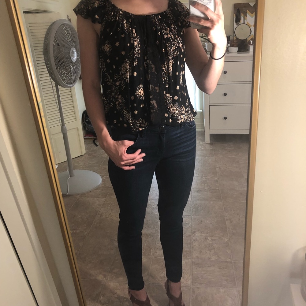 Adorable patterned top